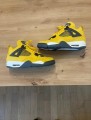 Jordan 4 IV Retro Lightning (2021) Taille 42 Neuve
