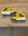Jordan 4 IV Retro Lightning (2021) Taille 42 Neuve