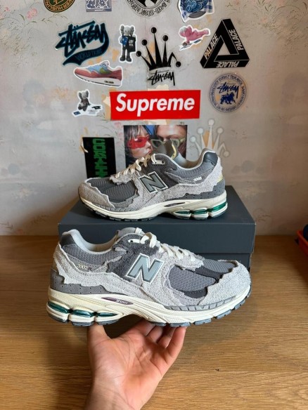 New balance 2002r protection pack