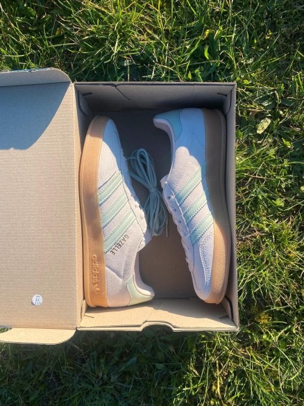 adidas Gazelle
