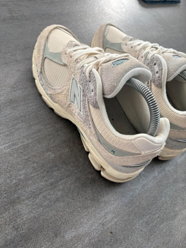 New balance 2002r - taille 40 2