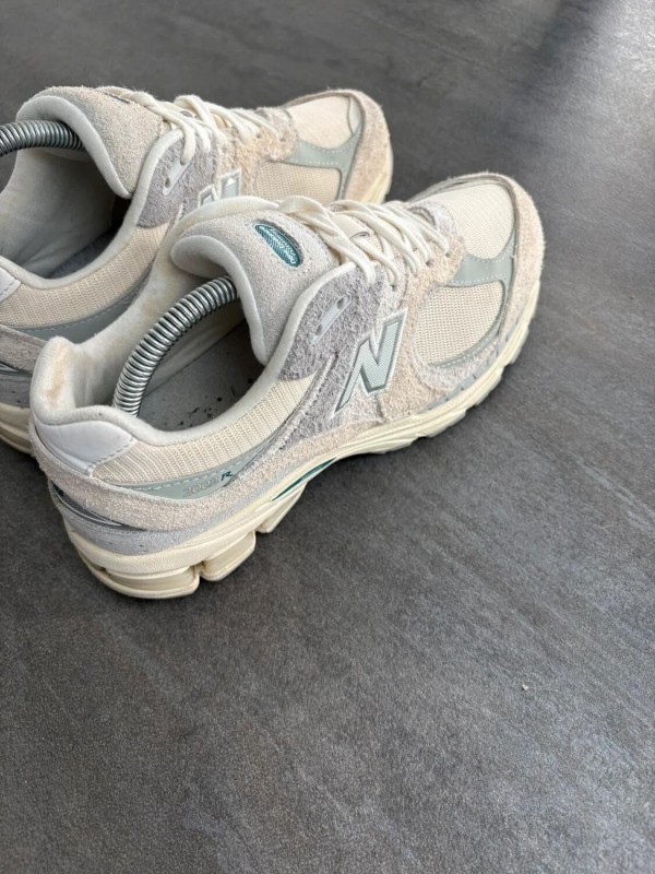 New balance 2002r - taille 40 2