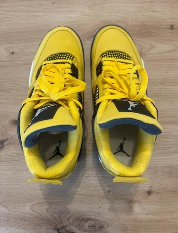 Jordan 4 IV Retro Lightning (2021) Taille 42 Neuve 2