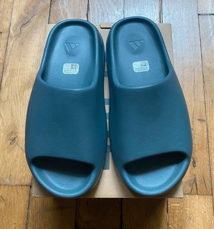 Adidas yeezy slide slate marine ID2349 2
