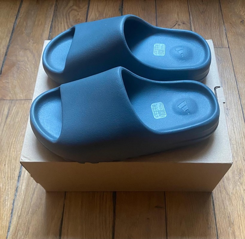 Adidas yeezy slide slate grey 2