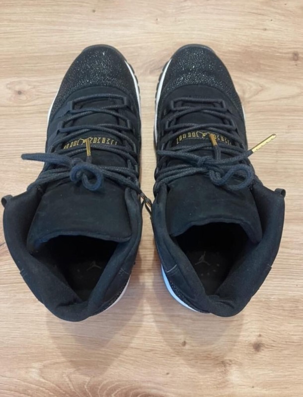 Jordan 11 XI Retro Heiress Black Gold Taille 42 2