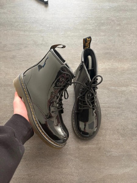Dr. Martens cuir vernis black - taille 35