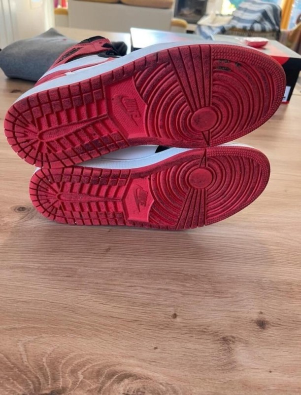Jordan 1 Retro Track Red Taille 42 2