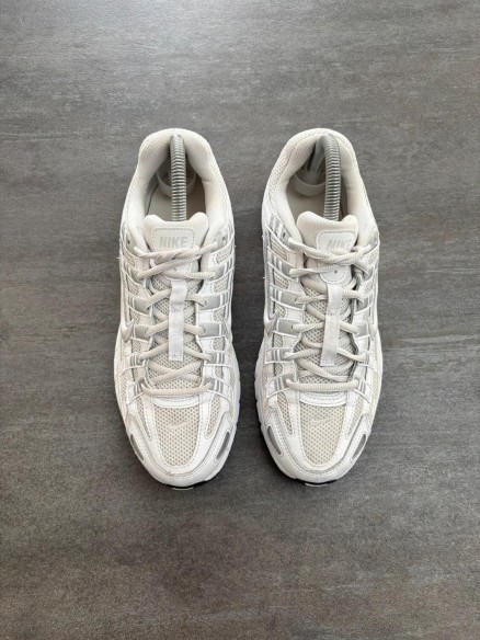 Nike p-6000 grey / white - taille 40