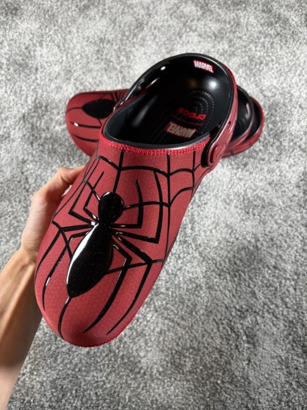 Crocs Classic clog Marvel Spider-Man - Taille 43/44 2