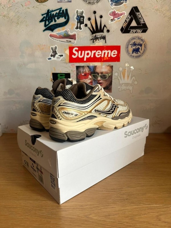 Saucony ProGrid Omni 9 gold / or 2
