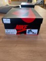 Jordan 1 Retro Blue Moon taille 42