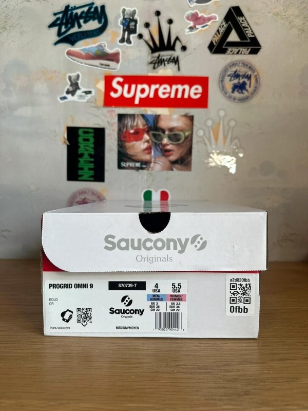 Saucony ProGrid Omni 9 Gold / or 2