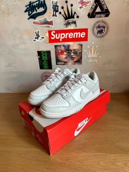 Nike dunk low photon dust