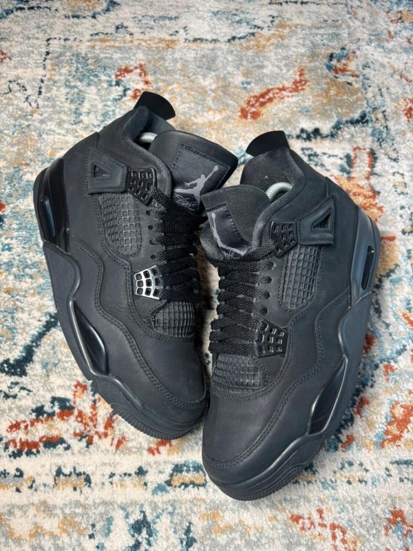 Air Jordan 4 black cat