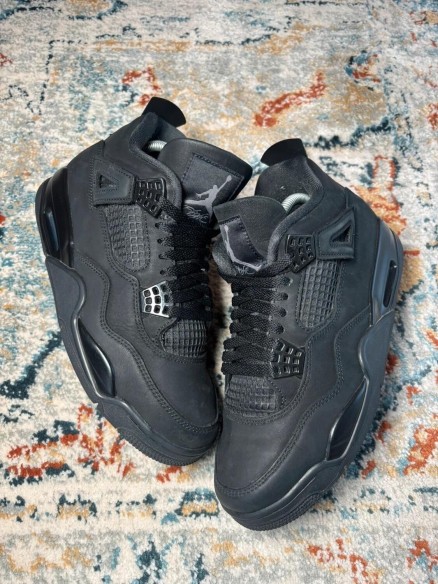 Air Jordan 4 black cat