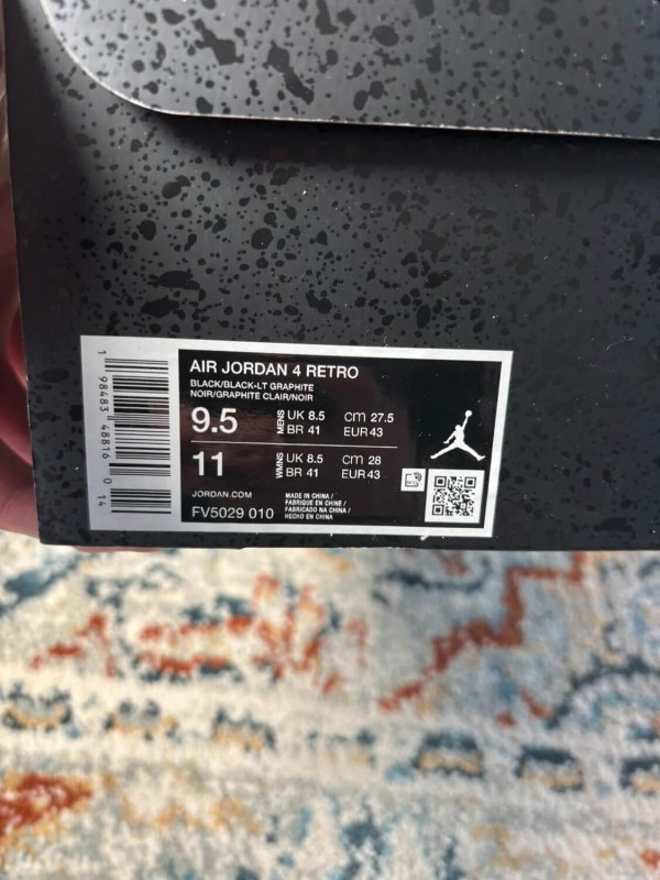 Air Jordan 4 black cat 2