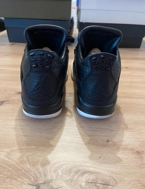 Jordan 4 IV Retro Pony Hair Black taille 42 2