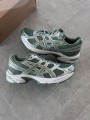 Asics 1130 swamp green pure silver
