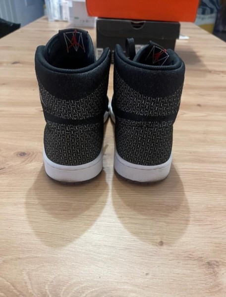 Jordan 1 Retro MTM Taille 42