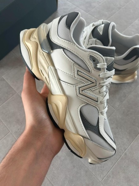 New balance 9060 sea salt grey castlerock cream beige - 37,5