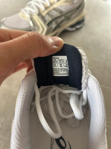 Asics gel kayano 14 white cream midnight navy blue silver
