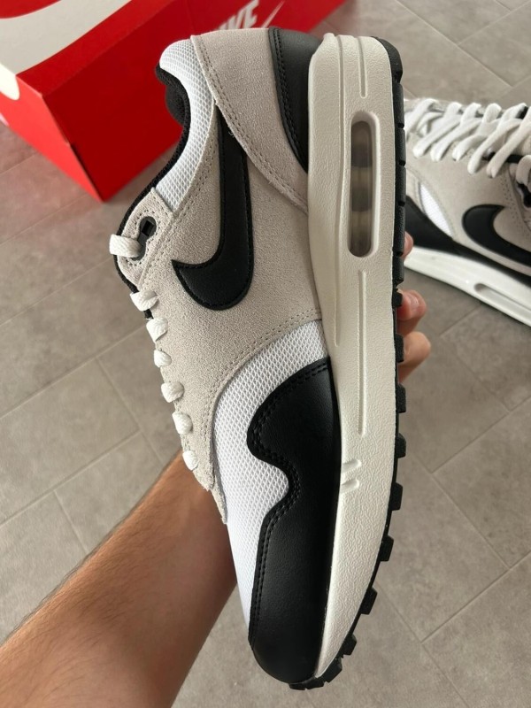 Nike air max 1 essential black pure platinum white grey 2