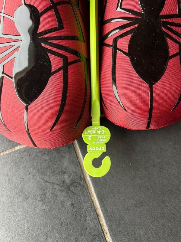 Crocs classic clog Spiderman red black spider 2