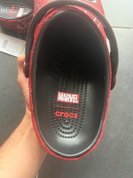 Crocs classic clog Spiderman red black spider