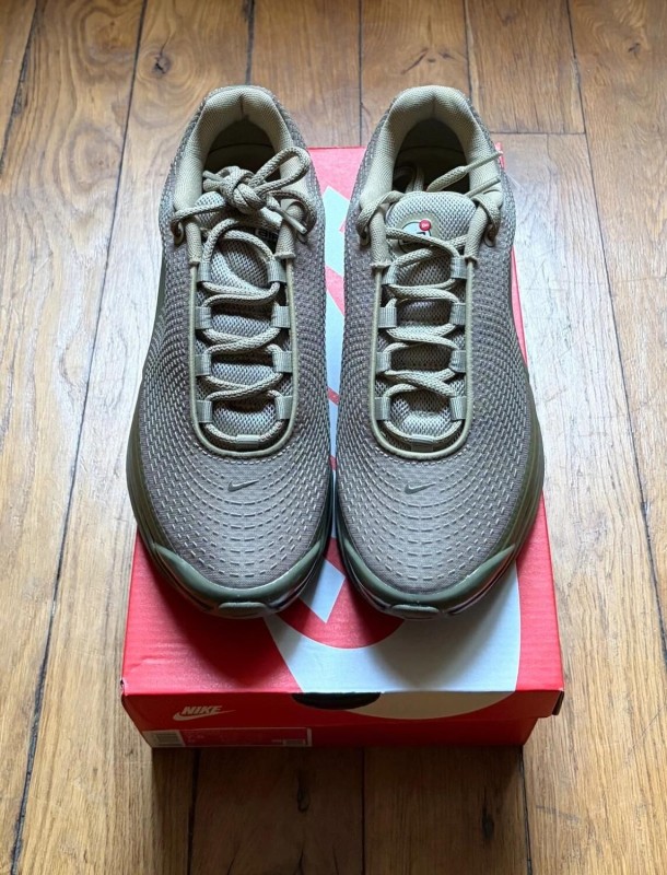 Nike air max DN neutral olive aura green dark stucco medium 40,5 2