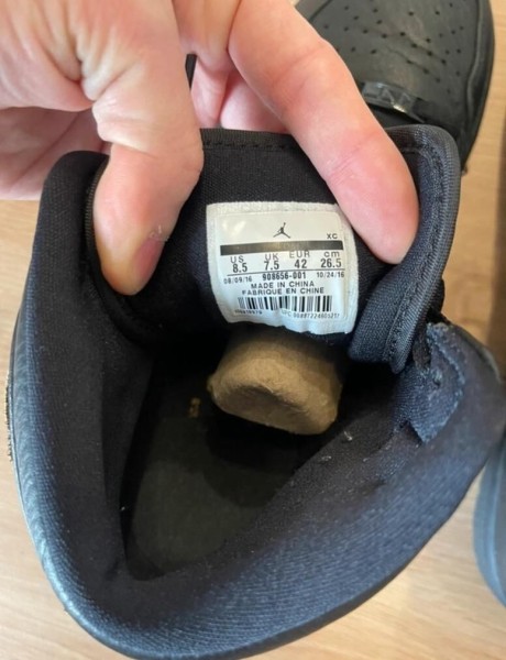 Jordan 1 Retro BHM Taille 42