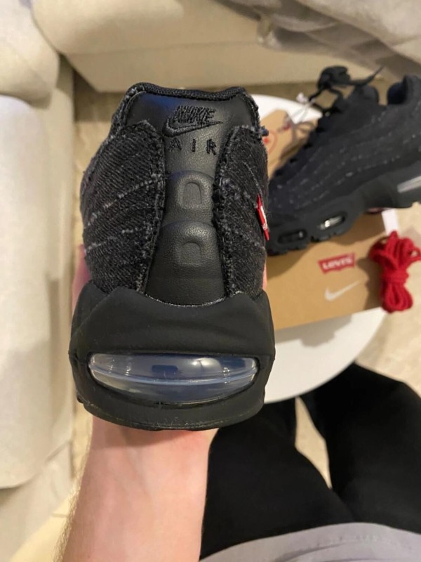 Nike air max 95 OG Levis Black 42,5 - Neuve 2