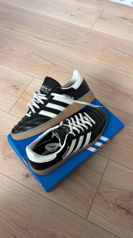 Adidas handball spezial Black off white 38 - neuve