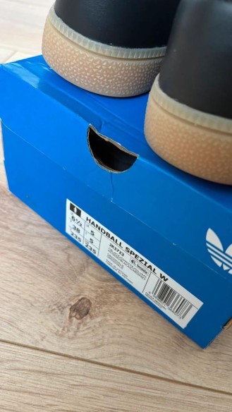 Adidas handball spezial Black off white 38 - neuve