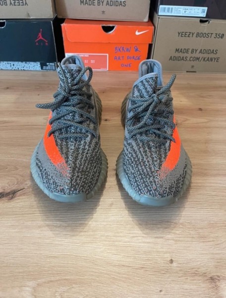 adidas Yeezy Boost 350 V2 Beluga Taille 42,5