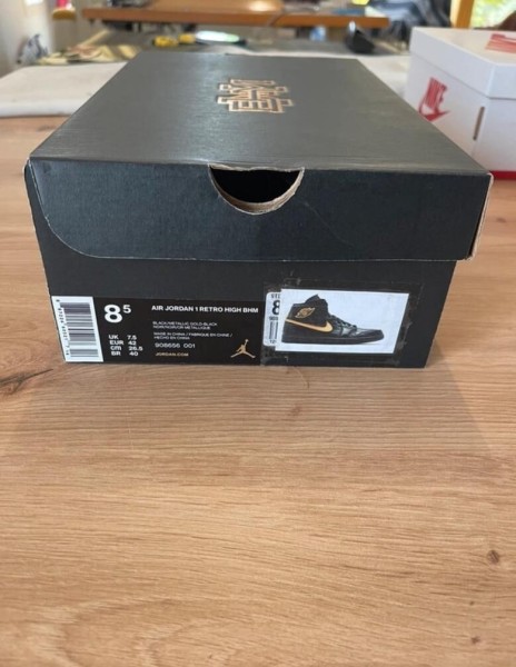 Jordan 1 Retro BHM Taille 42