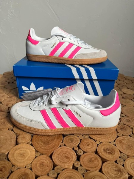 Adidas samba OG blanche et rose