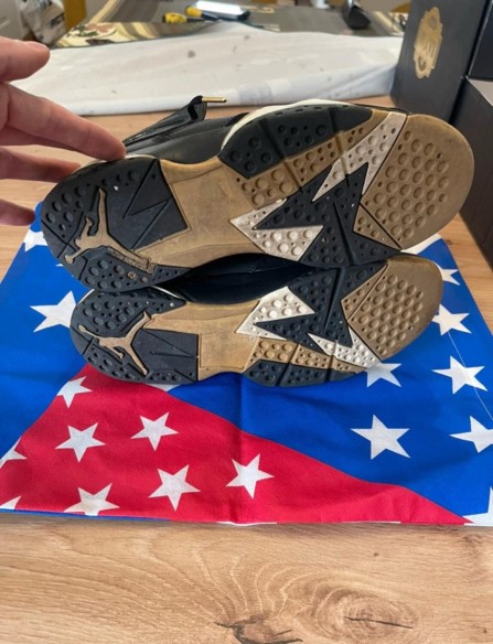 Jordan Retro 6/7 Golden Pack Taille 42