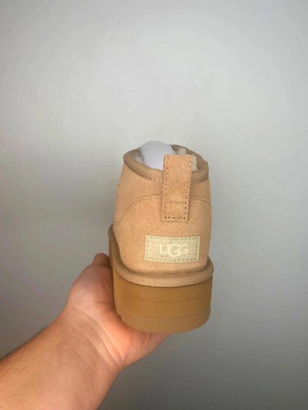 Ugg classic ultra mini plateforme sand taille 38 2
