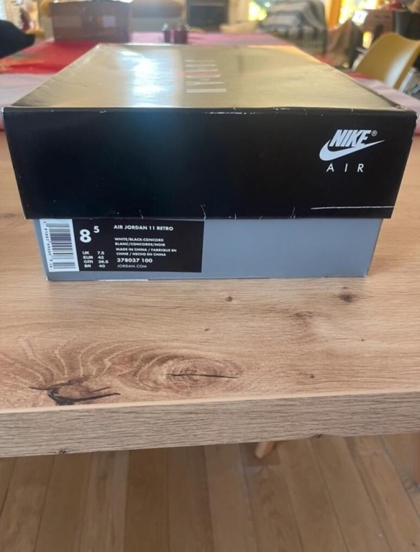Jordan 11 Retro Concord Taille 42,5 2