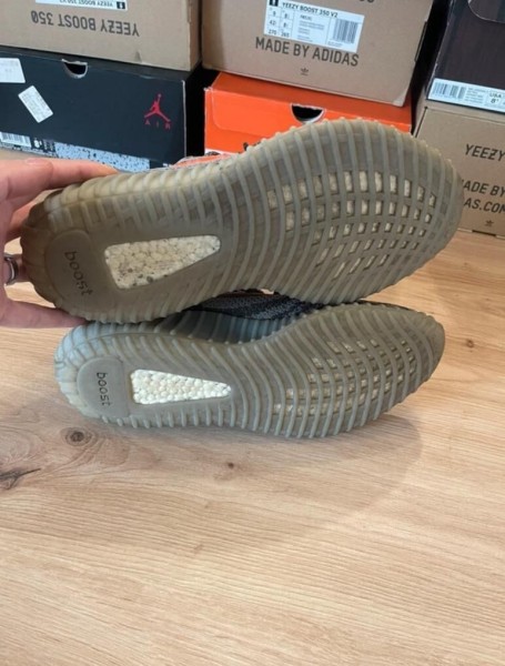 adidas Yeezy Boost 350 V2 Beluga Taille 42,5