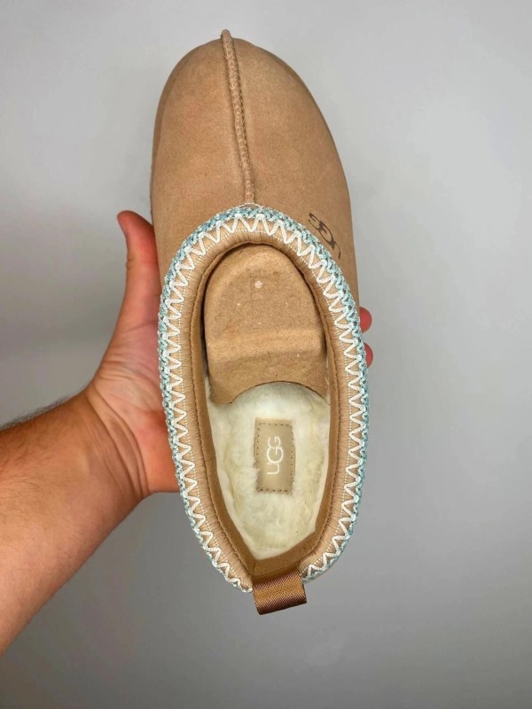 UGG Tazz Slipper Sand / 40EU GS 2