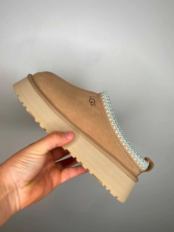 UGG Tazz Slipper Sand / 40EU GS 2