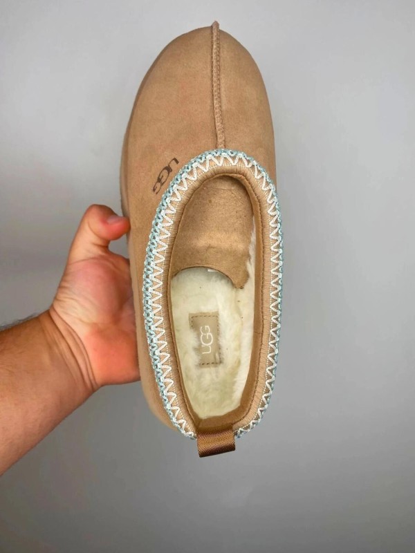 UGG Tazz Slipper Sand / 40EU GS 2