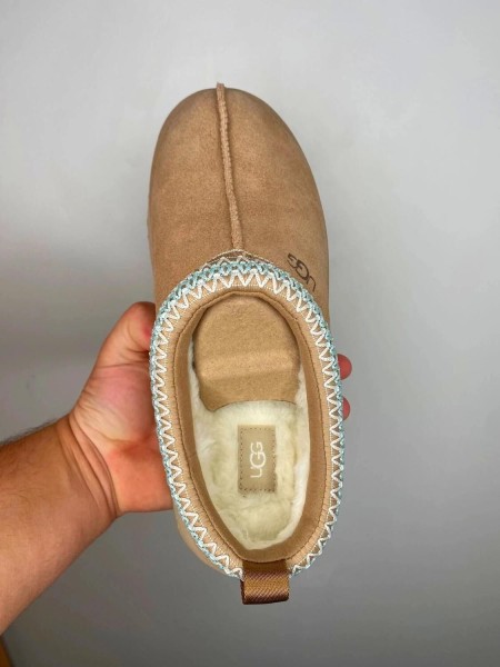 UGG tazz slipper sand Taille 39