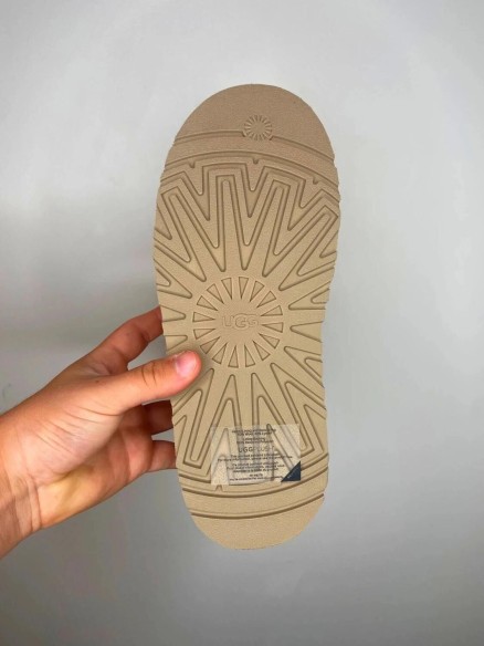 UGG tazz slipper sand Taille 39