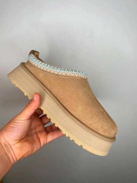 UGG tazz slipper sand Taille 39