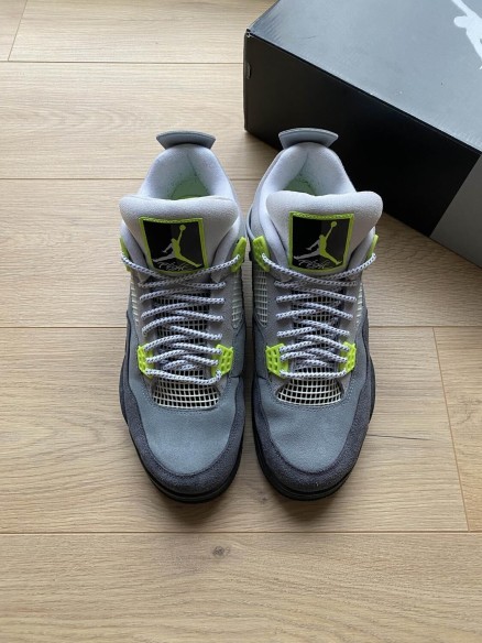 air jordan 4 retro se neon