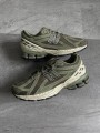 New balance 1906R Olive 44,5 Etat Neuf