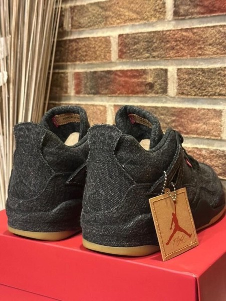 Jordan 4 Retro Levi's Black (GS)